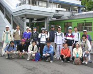 �S�[���n�_�E�i�q�R�鑽��w�ł̏W���ʐ^