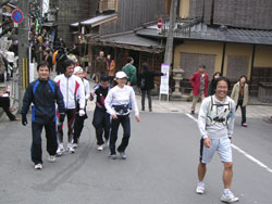 �������t��